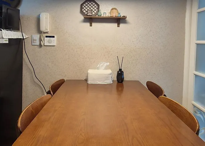 アパート 2newly Opened, Prime Bukchon Location, Hanok Village View, 56 Sqm, 8 Min To Anguk Station, Sleeps Up To 5